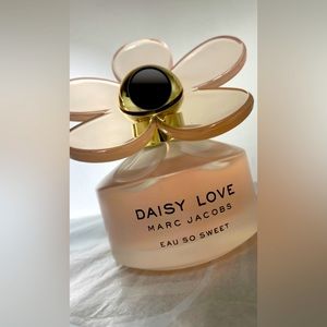 Daisy Love | Marc Jacobs